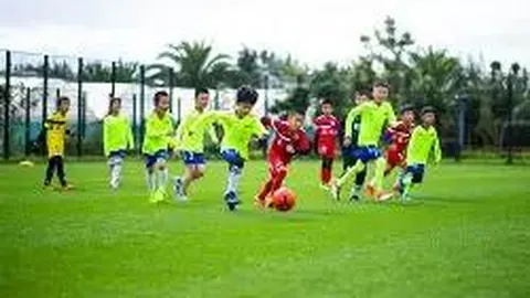 周海滨担任中国U-14男足国家队主教练